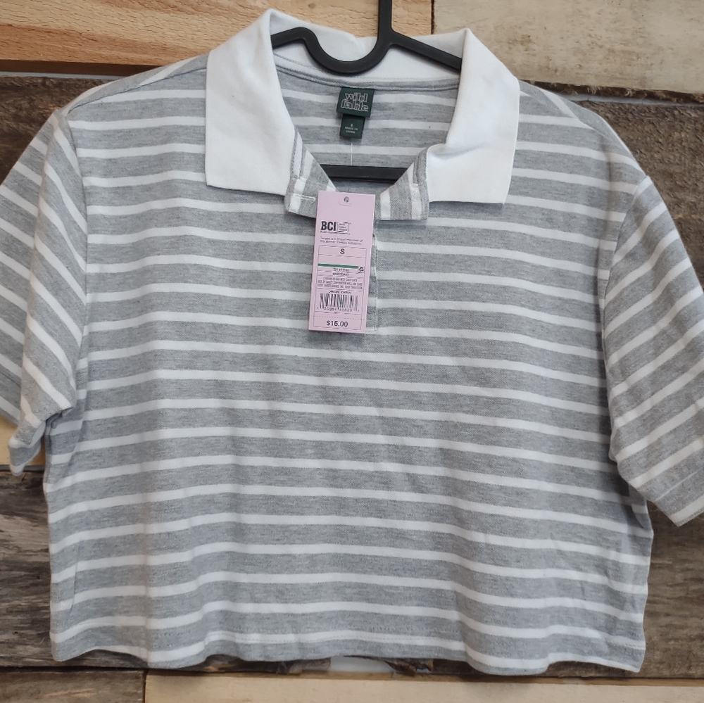 New wild fable crop top shirt